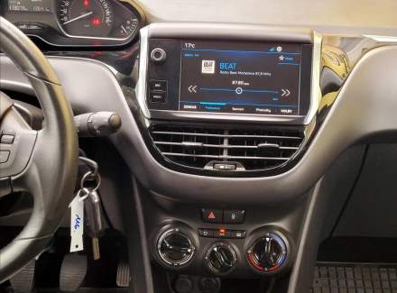 Peugeot - 208
