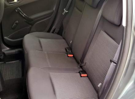 Peugeot - 208