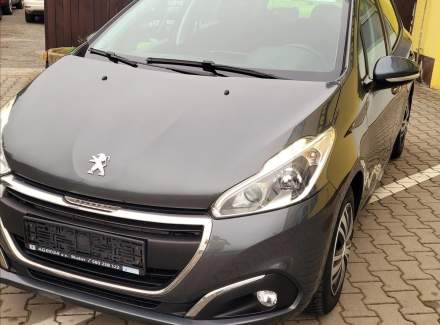Peugeot - 208