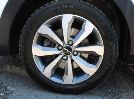 Kia - Stonic