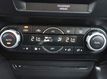 Mazda - 3