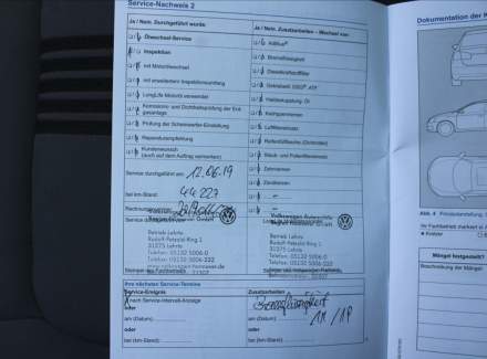 Volkswagen - Golf