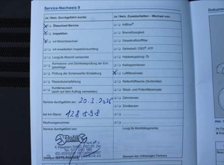 Volkswagen - Golf