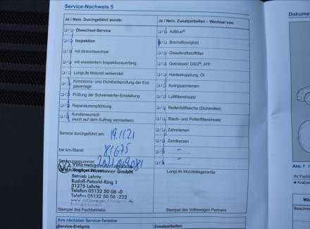 Volkswagen - Golf