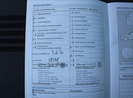 Volkswagen - Golf