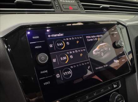 Volkswagen - Passat