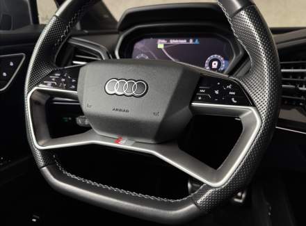 Audi - Q4 e-tron