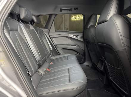 Audi - Q4 e-tron