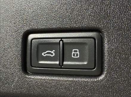 Audi - Q4 e-tron