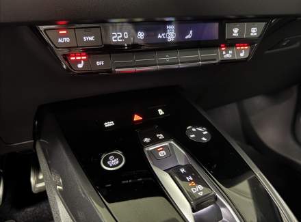 Audi - Q4 e-tron
