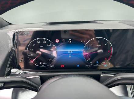 Mercedes-Benz - GLB