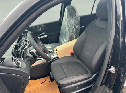 Mercedes-Benz - GLB
