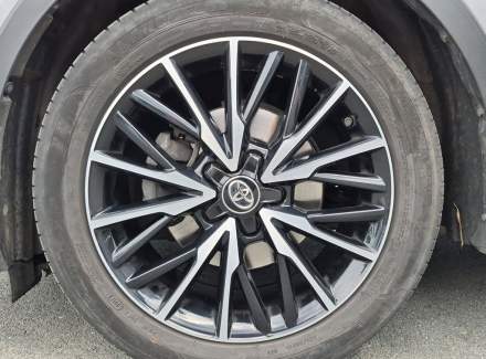 Toyota - C-HR