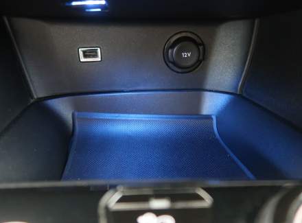 Peugeot - 3008