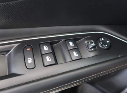 Peugeot - 3008