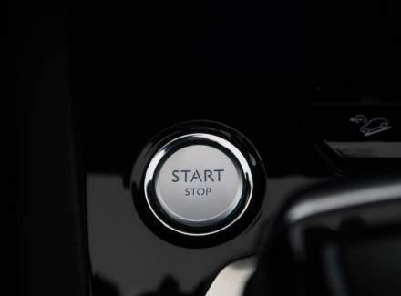 Peugeot - 3008