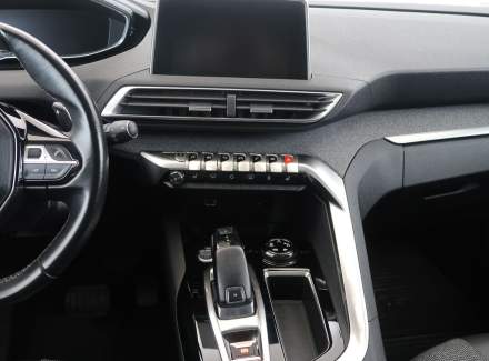 Peugeot - 3008
