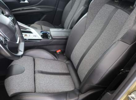 Peugeot - 3008