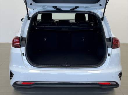 Kia - Cee'd