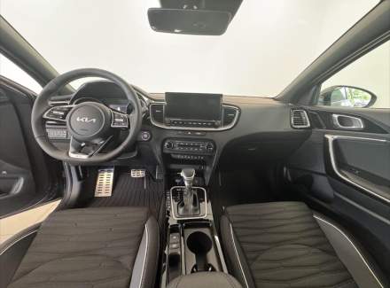 Kia - Cee'd