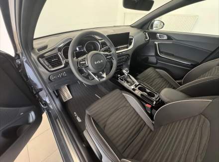 Kia - Cee'd