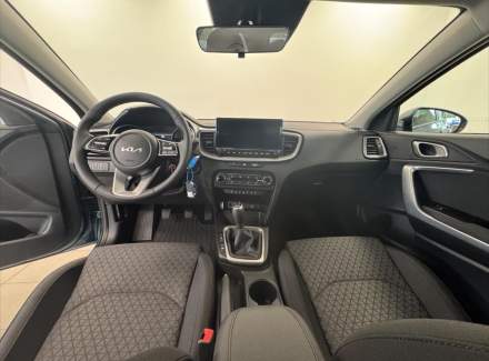 Kia - Avella