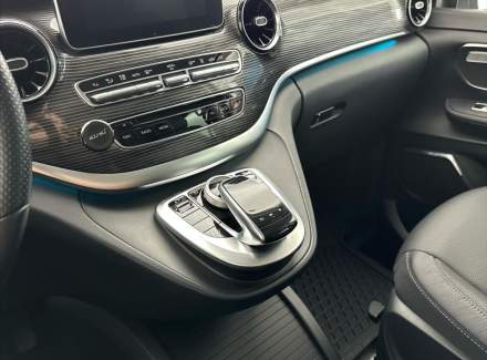 Mercedes-Benz - V-class
