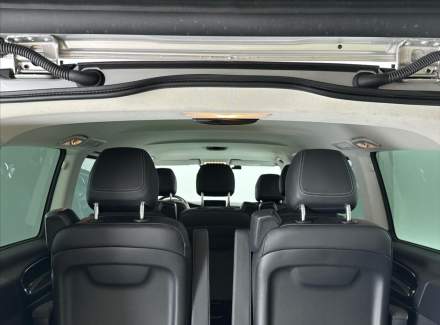 Mercedes-Benz - V-class