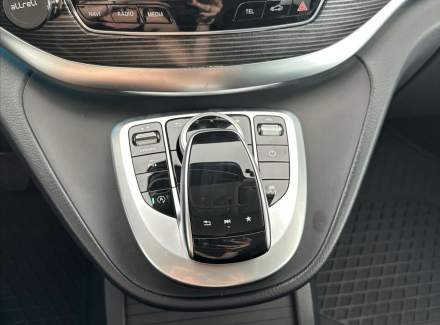 Mercedes-Benz - V-class