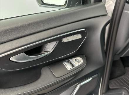 Mercedes-Benz - V-class