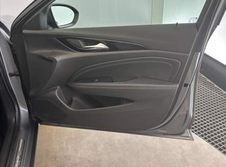 Opel - Insignia