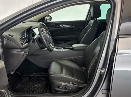 Opel - Insignia