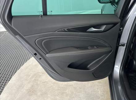 Opel - Insignia
