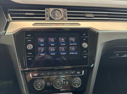 Volkswagen - Passat