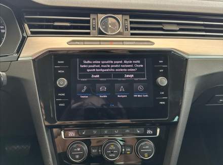 Volkswagen - Passat