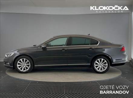 Volkswagen - Passat