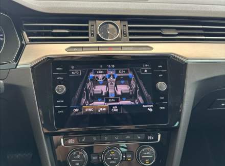 Volkswagen - Passat