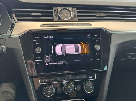 Volkswagen - Passat