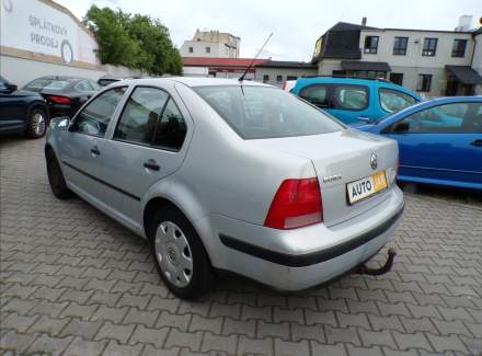 Volkswagen - Bora