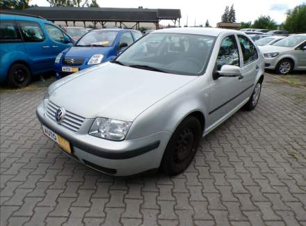 Volkswagen - Bora