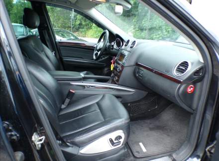 Mercedes-Benz - GL