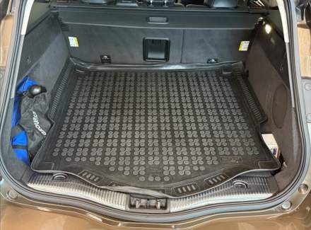 Ford - Mondeo