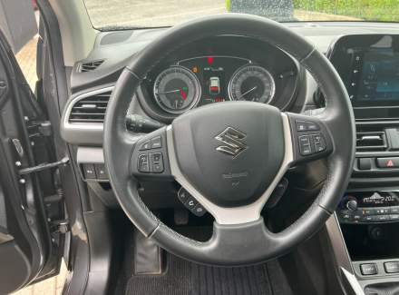 Suzuki - SX4