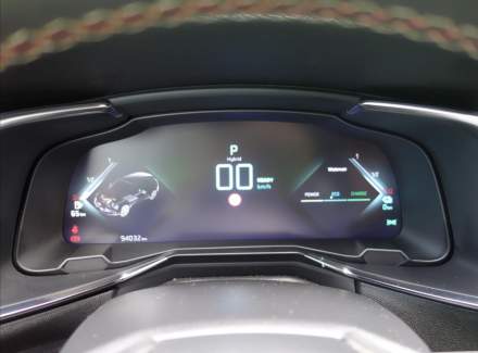 DS Automobiles - DS7 Crossback