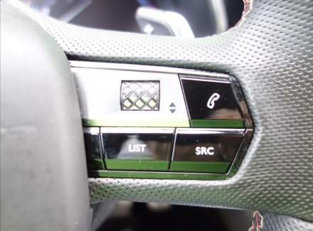 DS Automobiles - DS7 Crossback