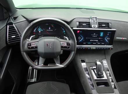 DS Automobiles - DS7 Crossback
