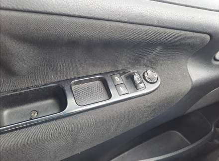 Peugeot - 207