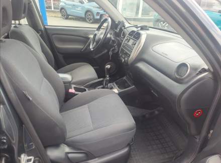 Toyota - RAV 4
