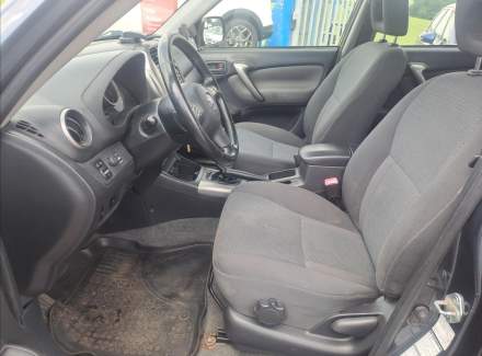 Toyota - RAV 4