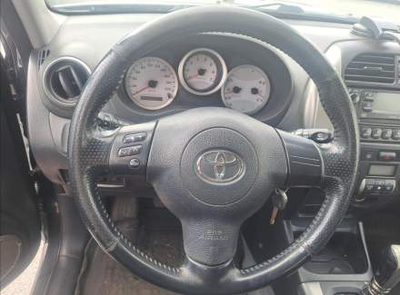 Toyota - RAV 4